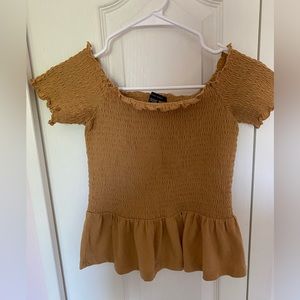 American Eagle Yellow Mustard Top